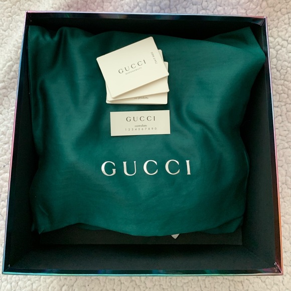 ❗️Authentic❗️ Gucci GG Supreme Monogram Flora mini backpack - Picture 3 of 10